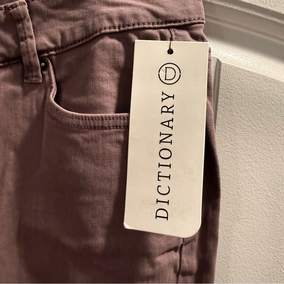 Chic Mauve Capris for Women - Picture 3 of 5